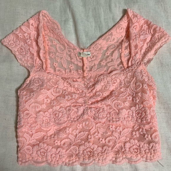 Crop top! - Picture 1 of 3